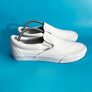 Vans Slip Ons Skateboard Classic White Mens 9.5 Womens 11 Sneakers Tennis Shoes
